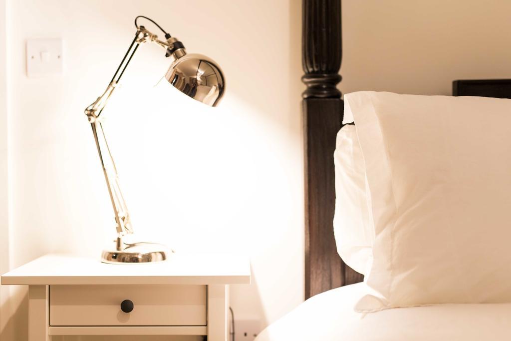 The Holford Arms Bed & Breakfast Tetbury Eksteriør bilde