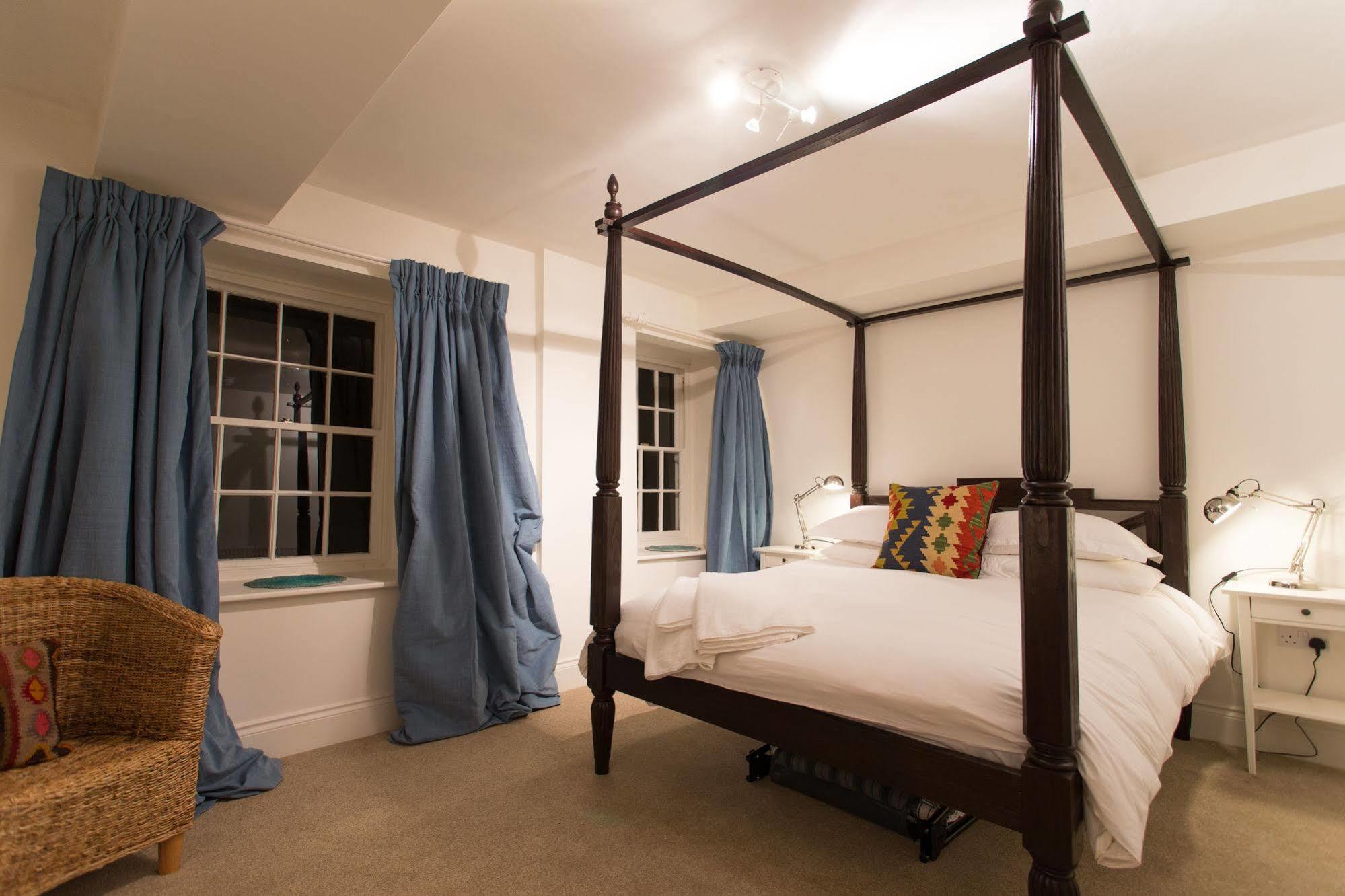 The Holford Arms Bed & Breakfast Tetbury Eksteriør bilde